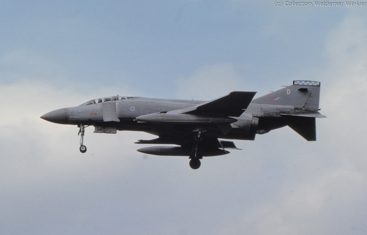 F-4_Phantom_II_DSC_2177.jpg