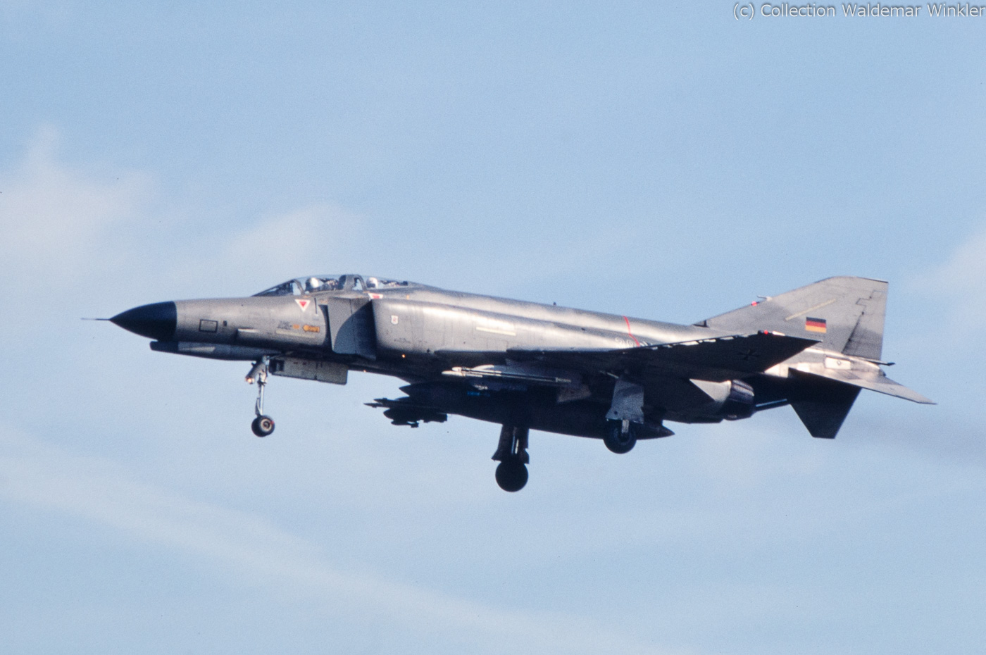 F-4_Phantom_II_DSC_2789.jpg