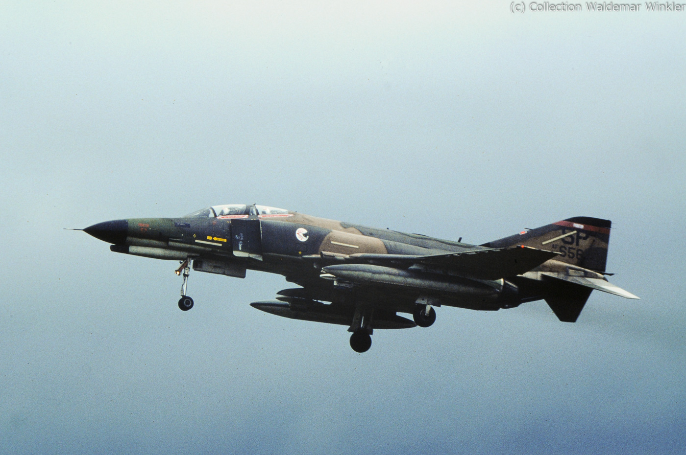 F-4_Phantom_II_DSC_2915.jpg