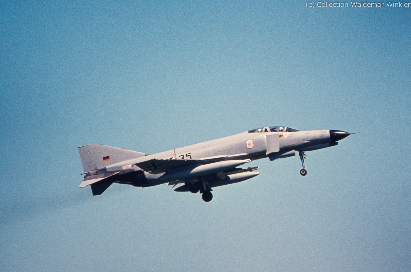 F-4_Phantom_II_DSC_4056.jpg