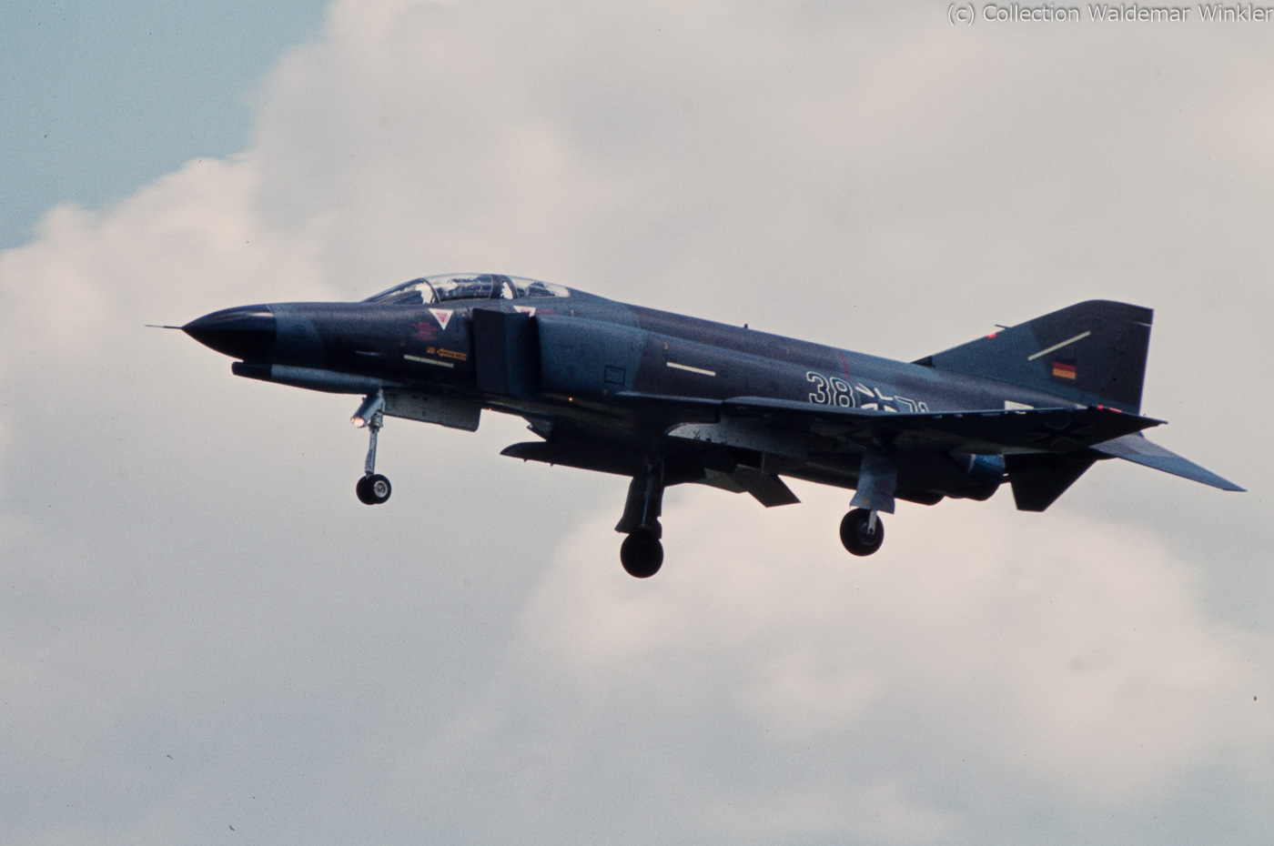 F-4_Phantom_II_DSC_4096.jpg
