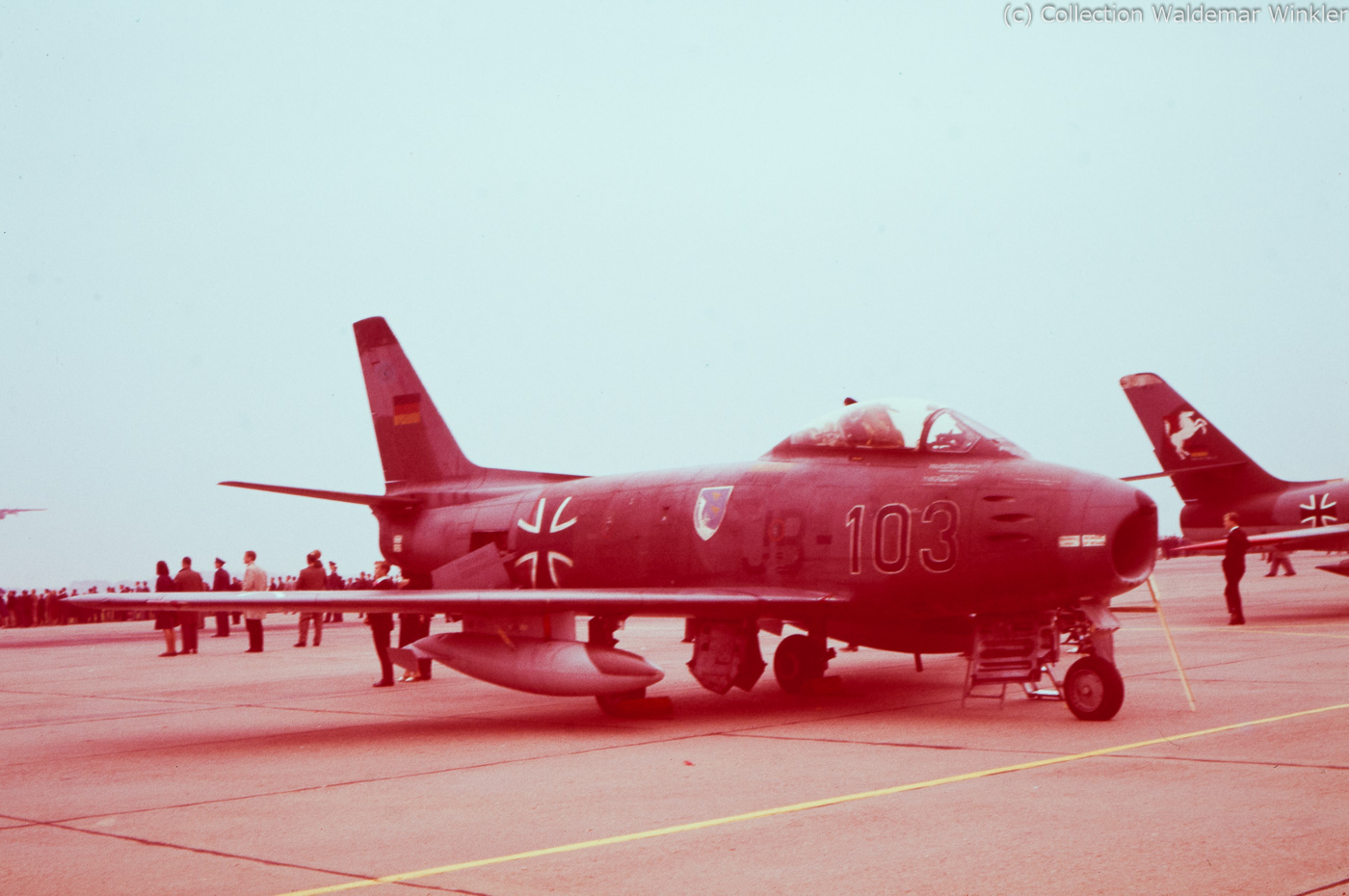 F-86_Sabre_DSC_2185.jpg