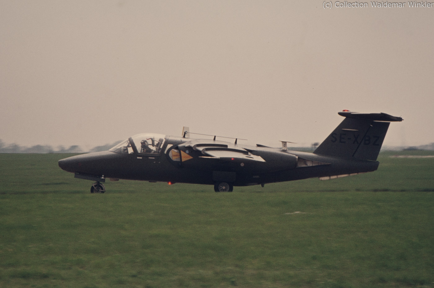 Saab_105_DSC_4132.jpg